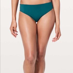 Rising tides bikini bottom size 8